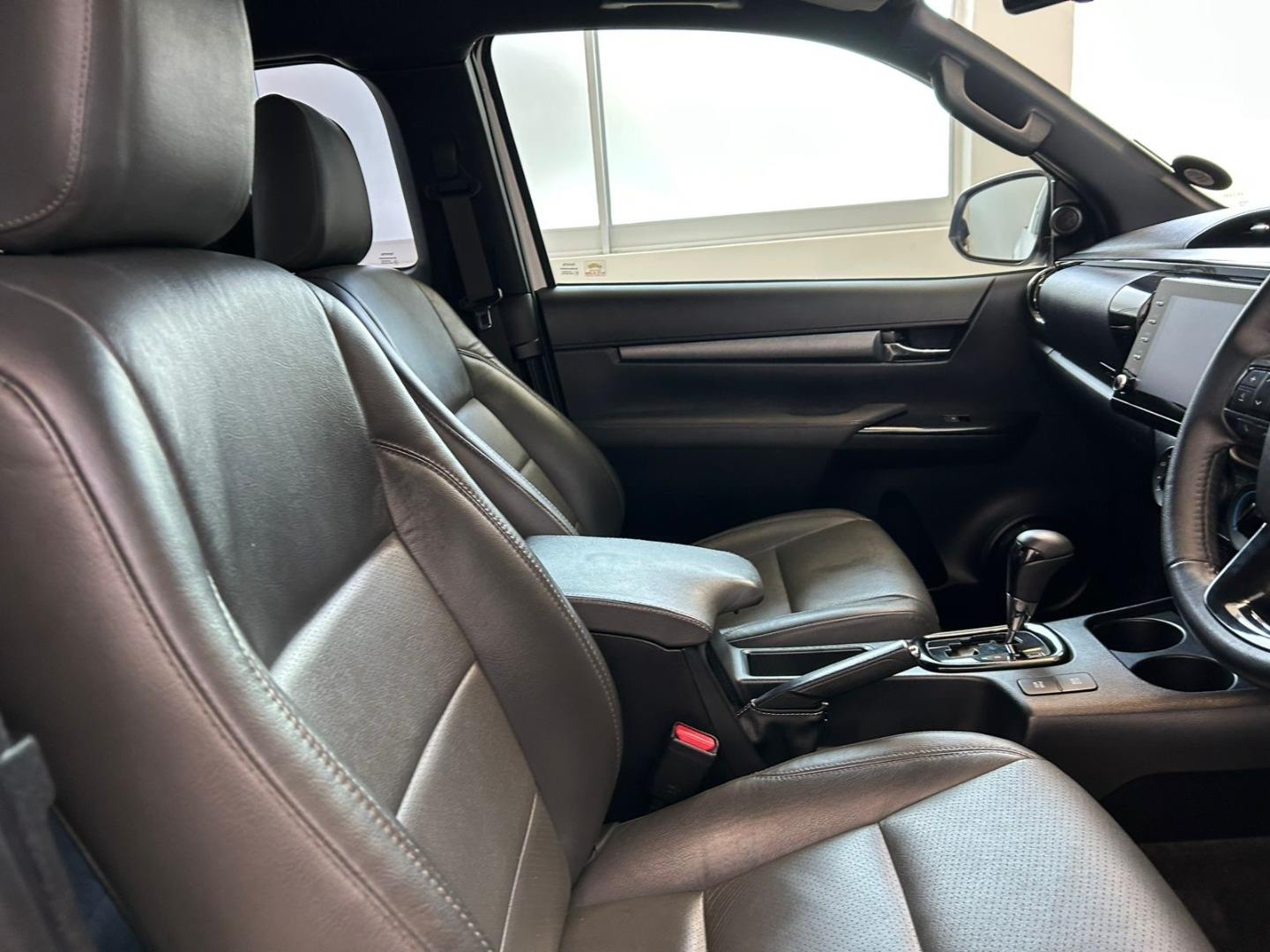 Toyota Hilux 2020 - Image 6