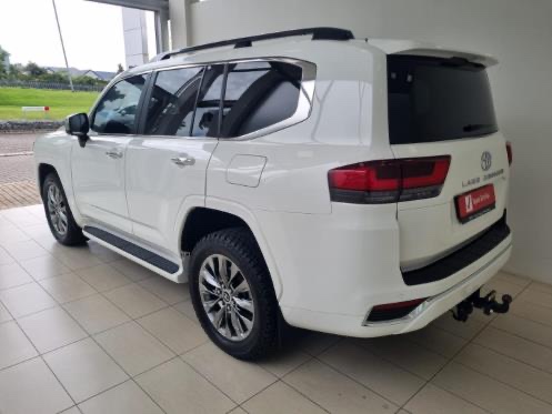 Toyota Land Cruiser 2025 - Image 9