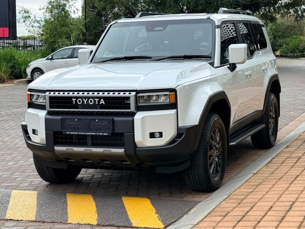 Toyota Land Cruiser 2024 - Image 8