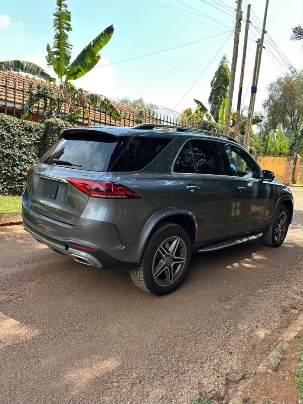Mercedes-Benz GLE 2022 - Image 7