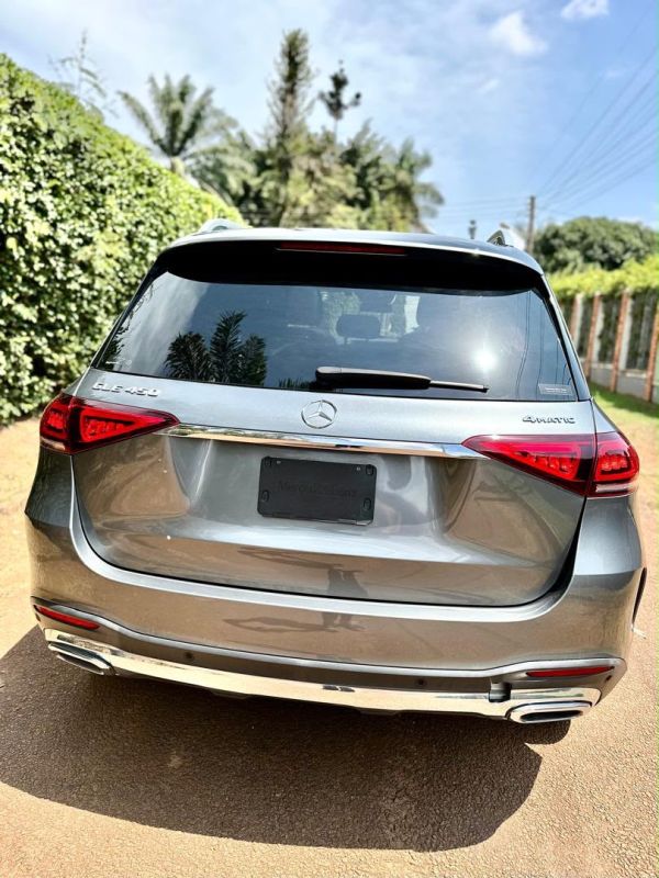 Mercedes-Benz GLE 2022 - Image 8