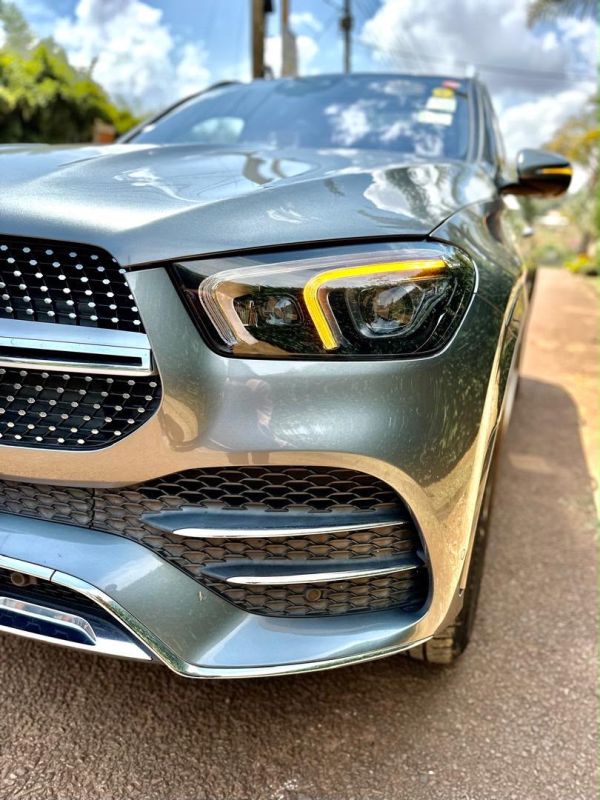 Mercedes-Benz GLE 2022 - Image 12