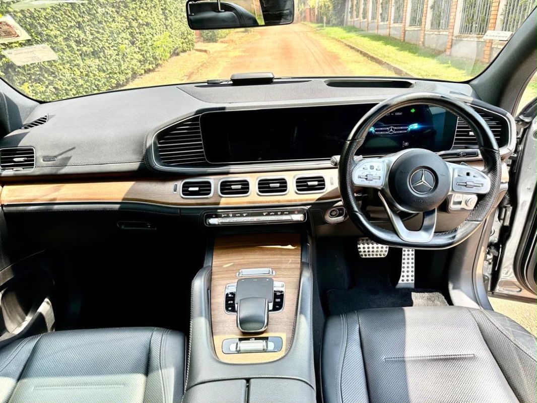 Mercedes-Benz GLE 2022 - Image 2