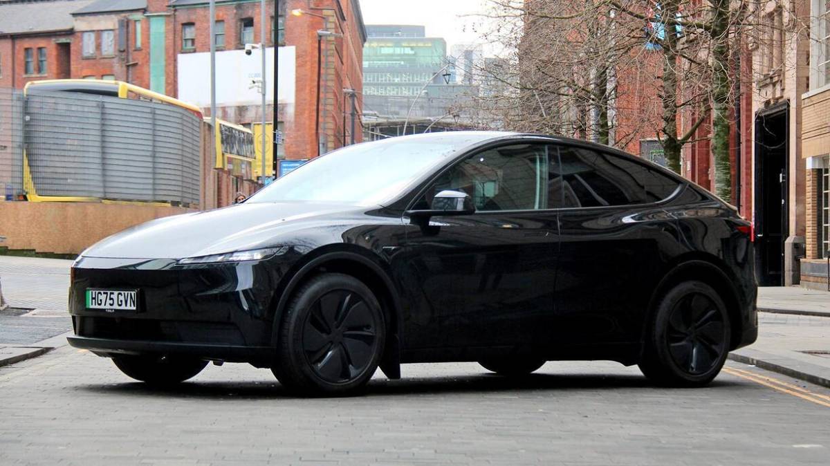 Tesla Model Y Standard (2026 â€“ )