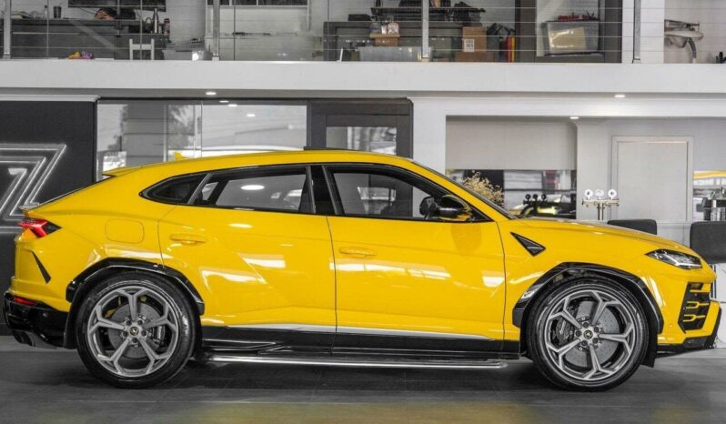 
								Lamborghini Urus 2018 full									